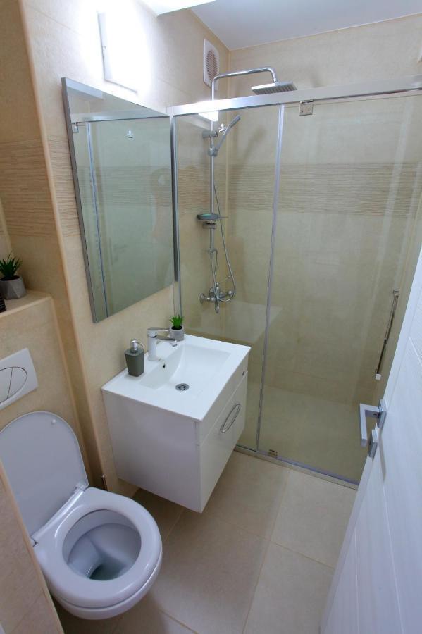 Apartament Delora View Bumbesti-Jiu Eksteriør bilde